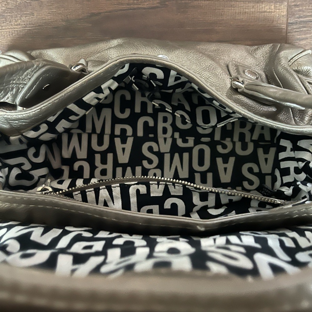 Marc Jacobs handbag and matching wallet - Picture 2 of 7